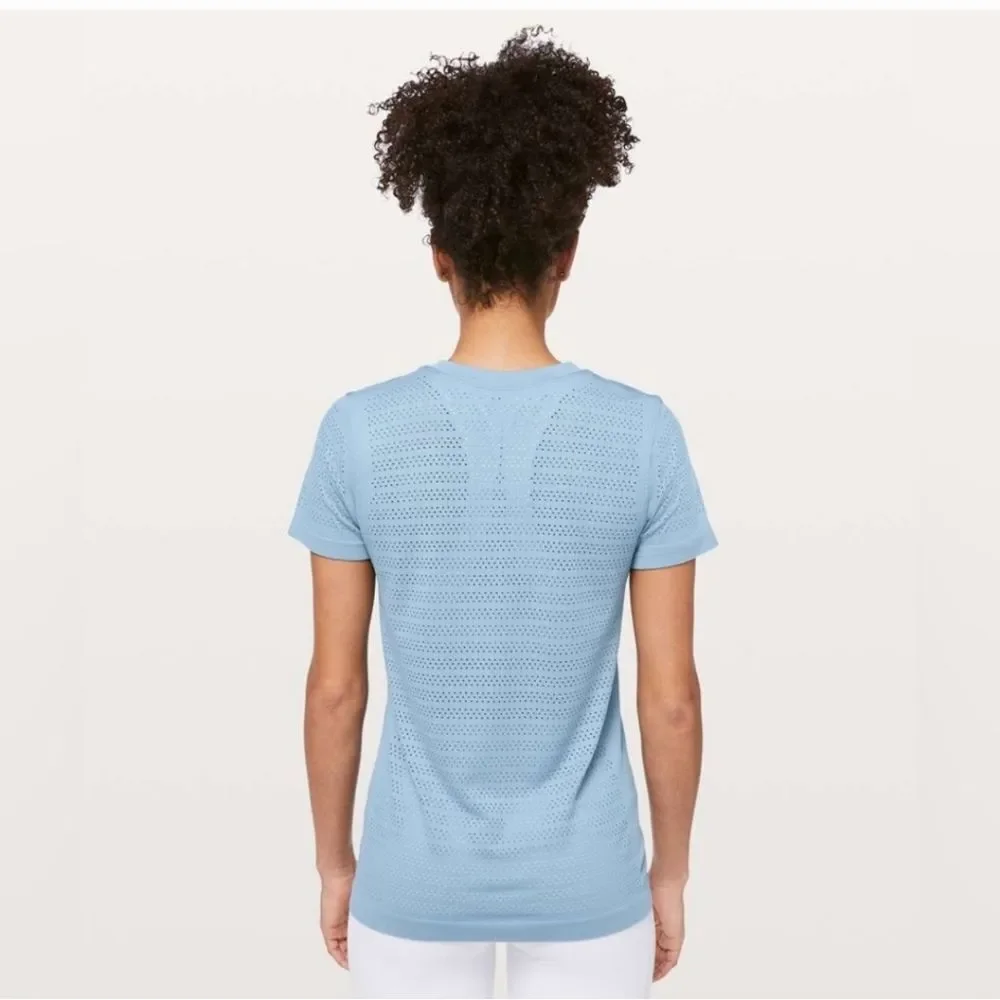 Lululemon Sky Blue Short Sleeve Women's Top - Picture 2 of 8